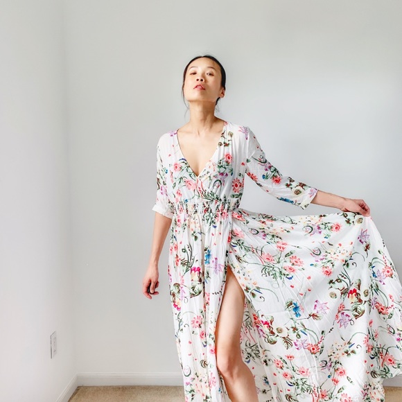 SUMMER WILD FLOWER Surplice Maxi Dress - Picture 5 of 7